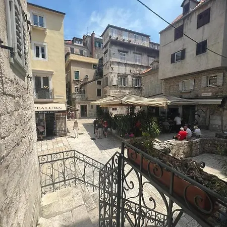 Luxe Ammarulla Guest house Split